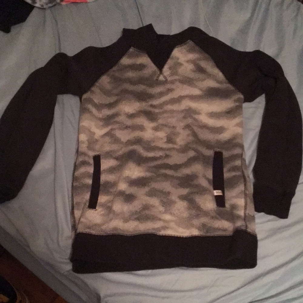 Hoodie. Pay pall and cash app